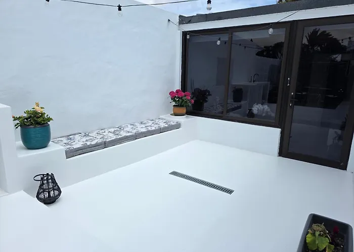 Alunita & Pirita, Habitacion Con Jardin, Terraza Y Wifi En Zona Tranquila Y Centrica